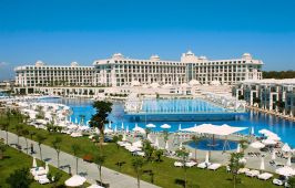 Нова Година 2026 в Анталия с 4 нощ. в TITANIC DELUXE GOLF BELEK 5*, Белек  автобус от София, Пловдив, Стара Загора, Варна и Бургас