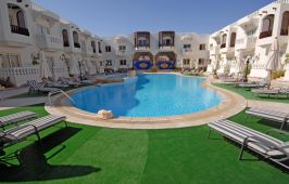 ORIENTAL RIVOLI HOTEL & SPA