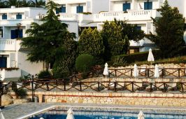 AGIONISSI RESORT