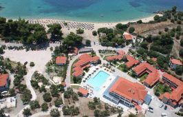 LAGOMANDRA BEACH HOTEL