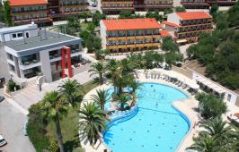 LAGOMANDRA HOTEL