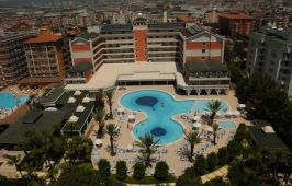 INSULA RESORT & SPA