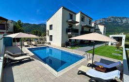 Kataleya Poolside Suites