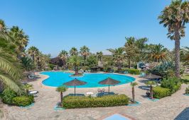 Tropical Hotel - Fourka