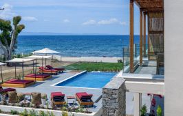 Amyntas Seafront Hotel