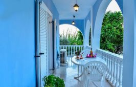 Vicky's Village House