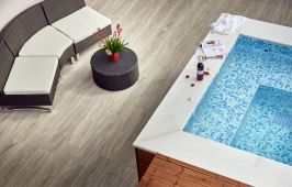 Savvas Luxury Suites