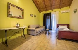 Pension Porto Tsi Ostrias