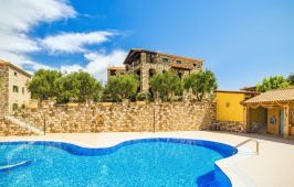 Joanna's Stone Villas