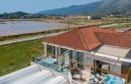 Aphrodite Studios & Apartments