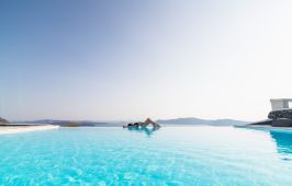 CSky Hotel Santorini