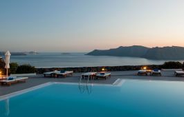 Strogili Traditional Houses Santorini