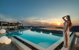 Santorini's Balcony Art Houses