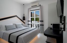 Divelia Hotel Santorini