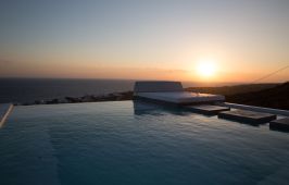 Horizon Mills Villas and Suites Santorini
