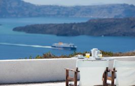 Caldera's Dolphin Suites