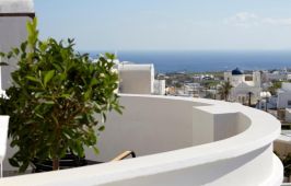 Pnoi Luxury Suites Santorini