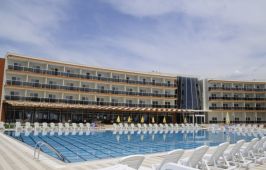 хотел Gumuldur Resort Hotel 4*, Кушадасъ - описание и цени за хотел Gumuldur Resort Hotel