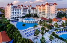 SERENIS HOTEL