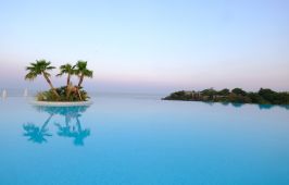 SIGNATURE BLUE RESORT