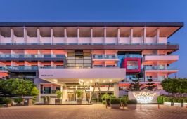 WHITE CITY RESORT HOTEL