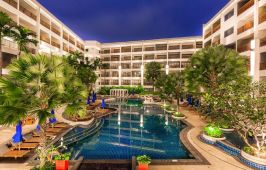 Deveena Plaza Patong