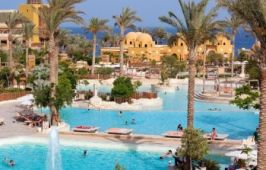 GRAND WATERWORLD MAKADI