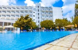 PAPOUIS PROTARAS HOTEL