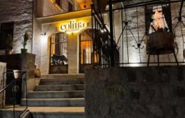 COLINA STONE HOTEL