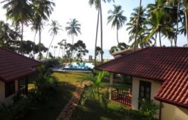 Lanka Beach Bungalows & Villa